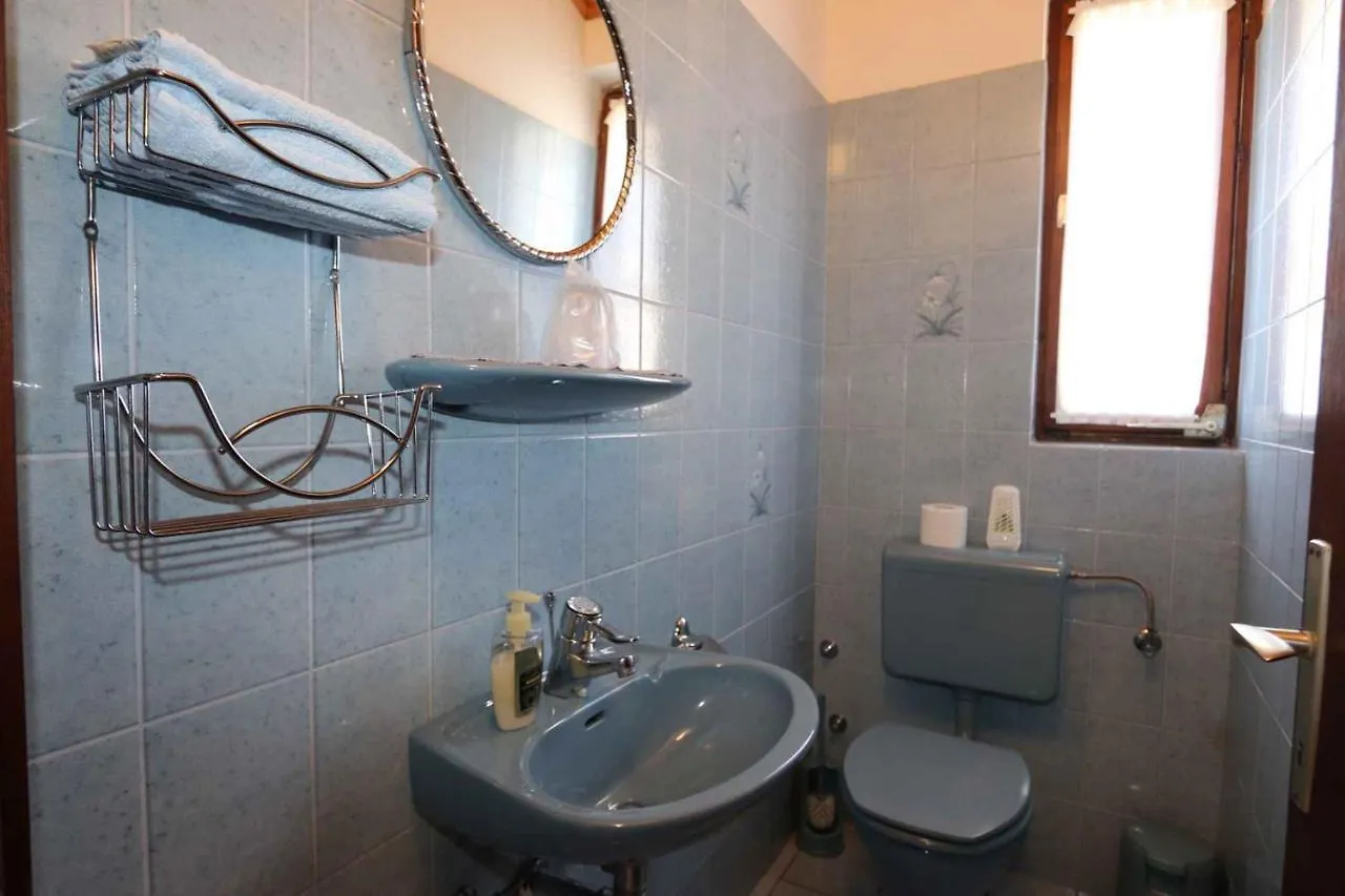 Apartment In Silo/Insel Krk 14540  Silo (Krk)