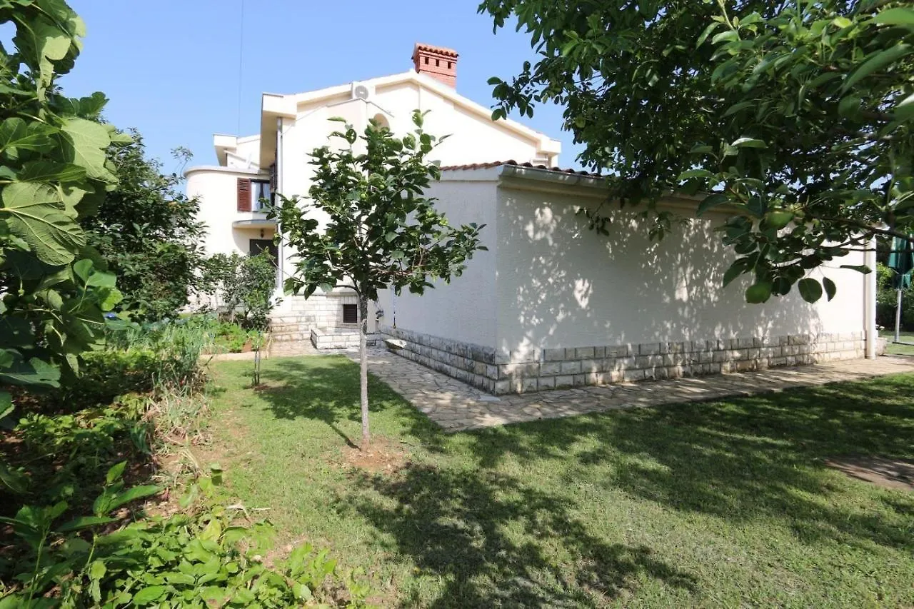 Apartment In Silo/Insel Krk 14540